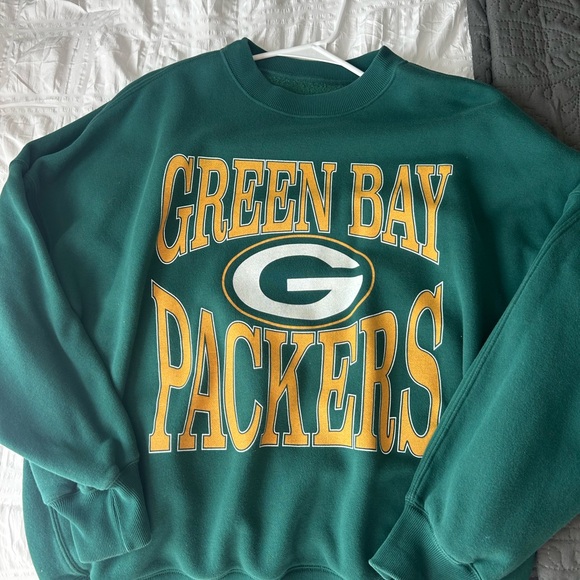 Abercrombie & Fitch Tops - Abercrombie Green Bay Packers Crewneck